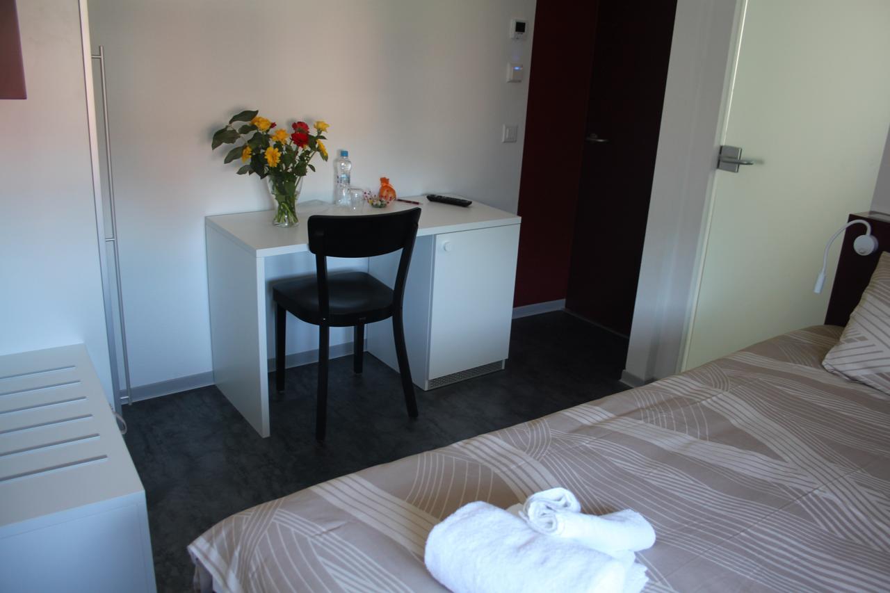 Albergo Porta Verzasca Gordola Ngoại thất bức ảnh